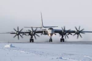 Взлет Ту-95мс