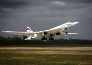 Взлет Ту-160