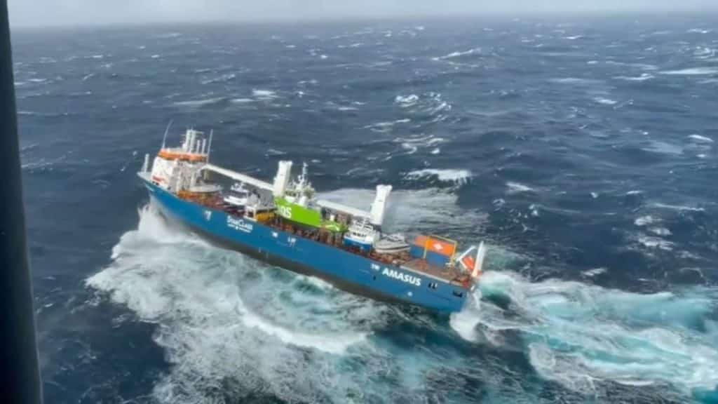 Eemslift Hendrika ship SAR operation