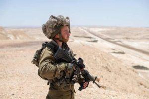 Военнослужащий армии Израиля