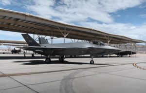 В США проведены маневры авиации, носящие название «Красный флаг»