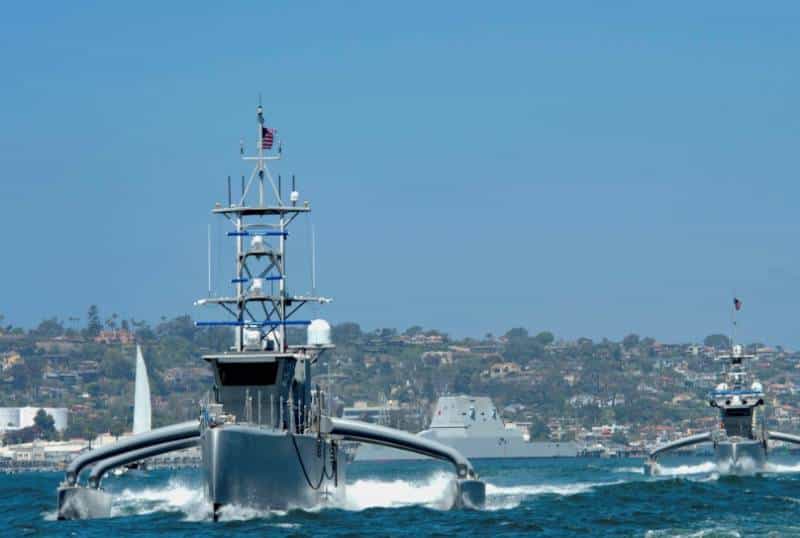 Формирующийся флот американских больших беспилотных надводных военных кораблей (предназначен для плавания в открытом море