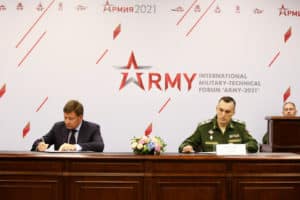 подписание контракта в ходе МВТФ «Армия-2021»