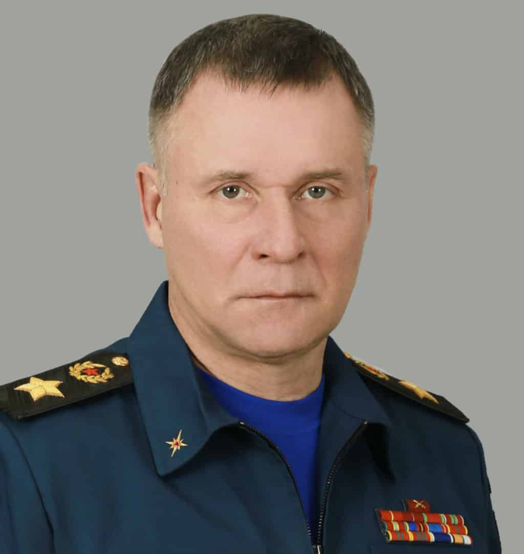 Глава МЧС России Евгений Зиничев