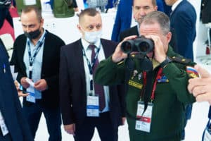 «Швабе» представил новые бинокли для ВМФ
