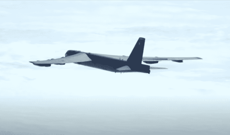 американский стратегический бомбардировщик B-52H