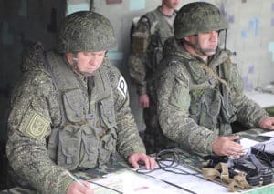 военнослужащие мотострелкового соединения ВВО