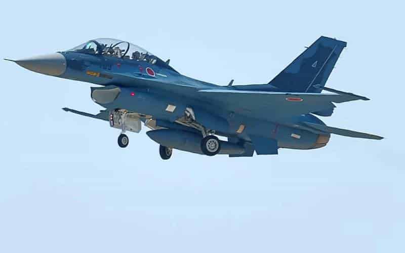 Многоцелевой истребитель ВВС Японии Mitsubishi F-2