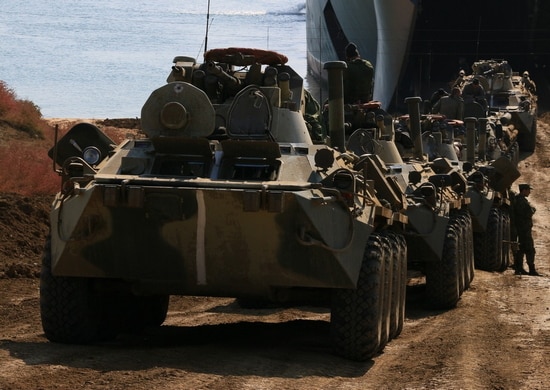Морские-пехотинцы-ЧФ-осуществили-высадку-на-побережье-в-Крыму