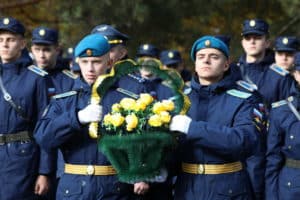 Открытие Аллеи героев-штурманов в филиале Военно-воздушной академии в Челябинске