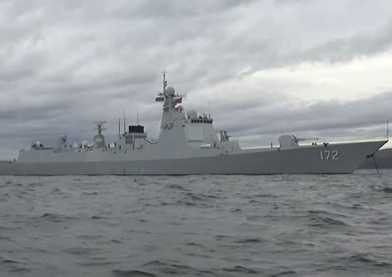 Эскадренный миноносец УРО DDG 172 Kunming ВМС Китая