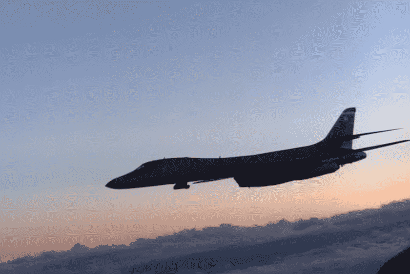 бомбардировщик B-1B Lancer
