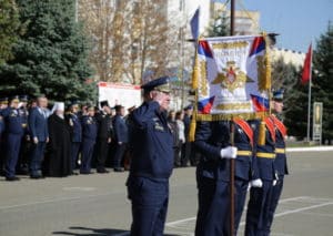 вручение-Ставропольскому-гвардейскому-десантно-штурмовому-полку-Вымпела-Министра-обороны-РФ