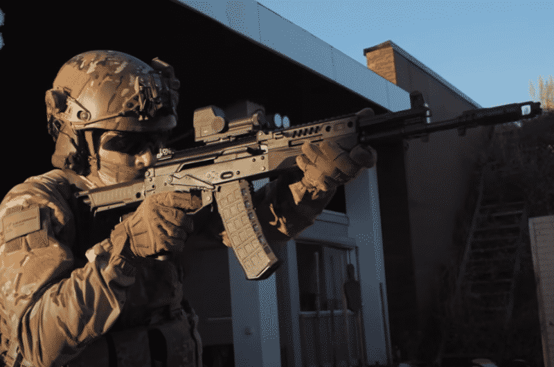 новый автомат Калашникова АК-12