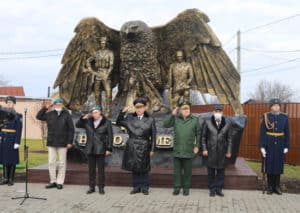 открыт-монумент-воинам-десантникам-погибшим-при-исполнении-воинского-долга