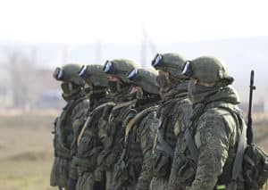отработка наступления со стрельбой из штатного оружия и военной техники