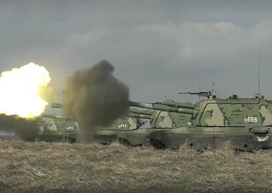 В ВС РФ отмечается День ракетных войск и артиллерии