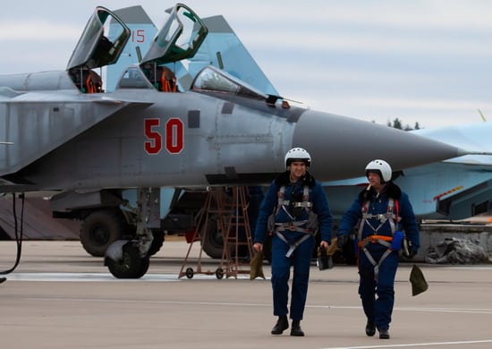 Лётчики-истребителей-МиГ-31-и-Су-35-Западного-военного-округа