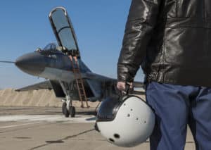 Палубные истребители CФ отработали летные смены на наземном авиационном тренажёре
