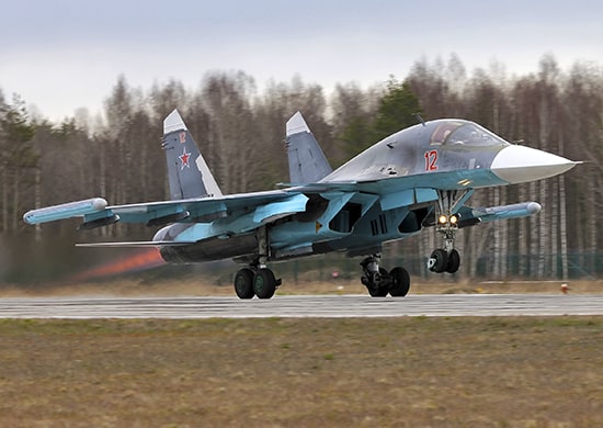 истребитель-бомбардировщик Су-34