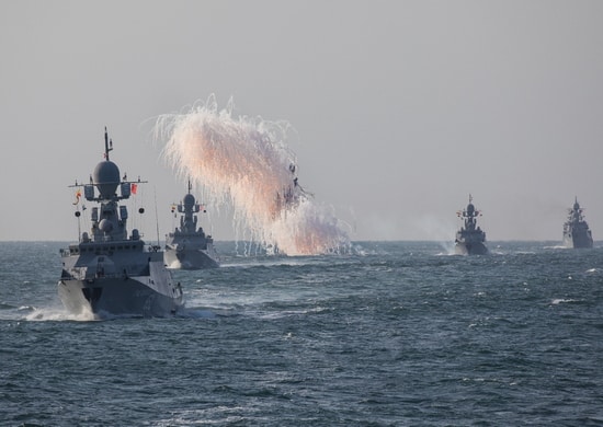 межфлотские переходы боевых кораблей и судов обеспечения ЧФ и Кфл