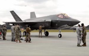 Американский истребитель пятого поколения F-35