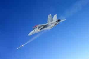 Запуск AMRAAM F3R с FA-18F