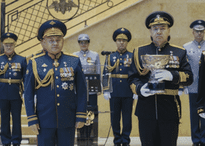Министр обороны генерал армии С.Шойгу и командующий СФ адмирал А.Моисеев