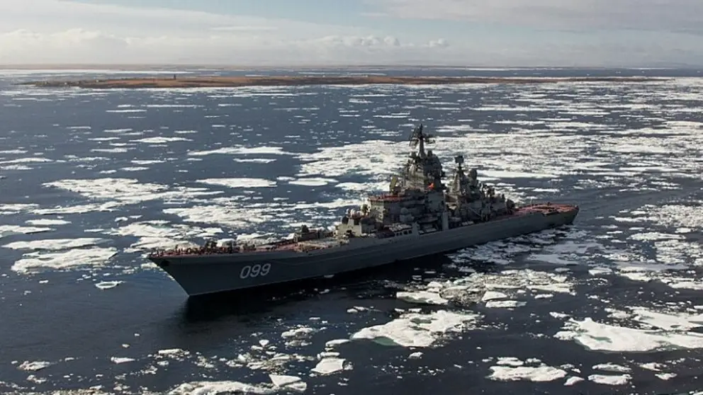 Ракетный крейсер с помощью торпеды отработал создание полыньи под льдами Арктики