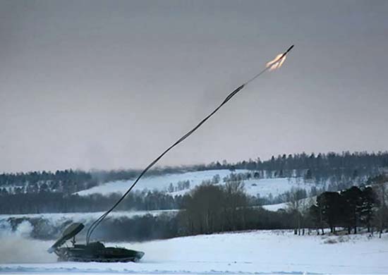самоходная реактивная установка разминирования УР-77 «Метеорит»