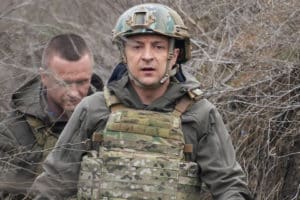 Зеленский на передовой