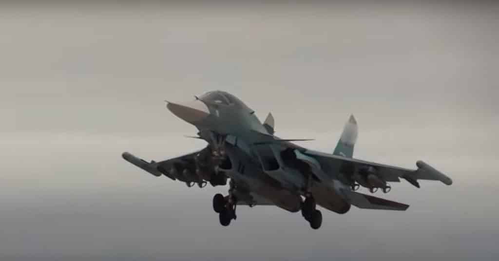 Действие экипажей оперативно-тактической авиации ВКС России