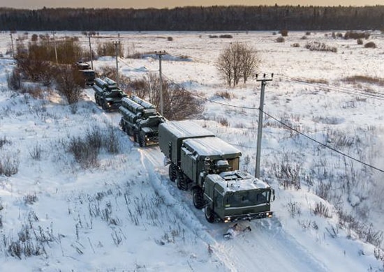 боевые расчёты С-400 «Триумф» в Ленинградской области