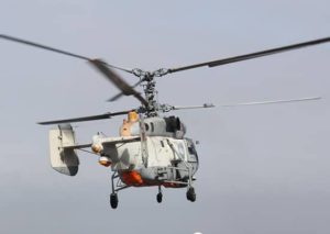 Вертолетчики СФ отработали ночные посадки на палубу корабля