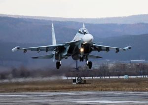 Экипажи многоцелевых истребителей Су-30СМ ВВО