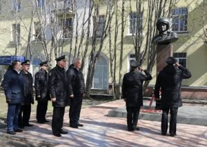 Авиаторы СФ отдали дань памяти легендарному лётчику Б.Сафонову