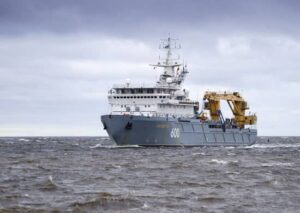Спасательное буксирное судно Северного флота «Звездочка»