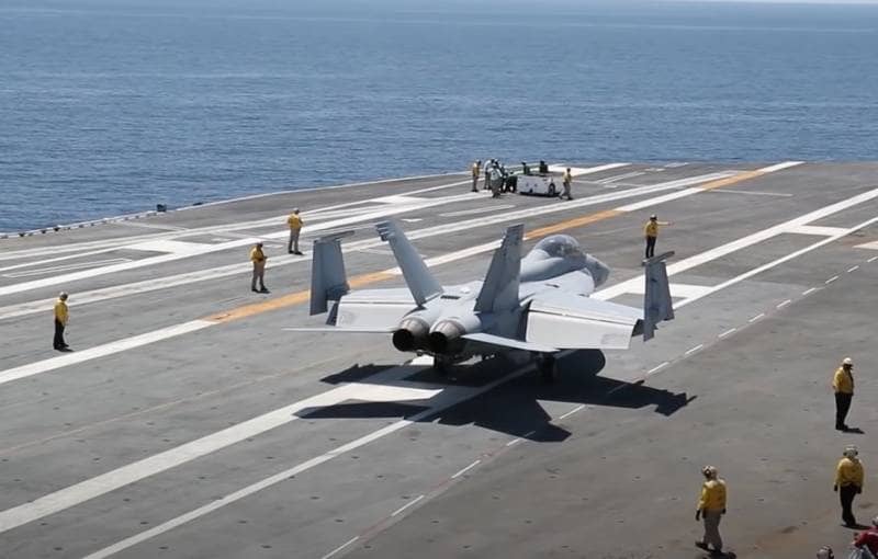 Истребители F-A-18 Super Hornet