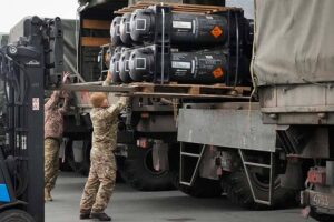 Новая партия военной помощи из США доставлена в Киев