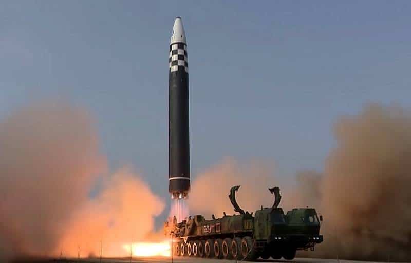 Северная Корея испытала ракету