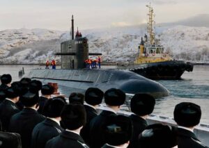 практику подлёдного плавания в Арктике