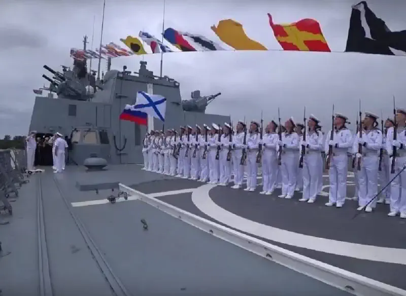 Начались военно-морские учения России, Китая и ЮАР