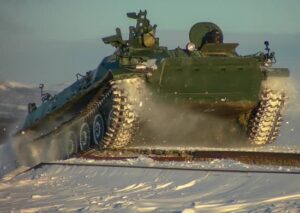 занятия по вождению боевых машин
