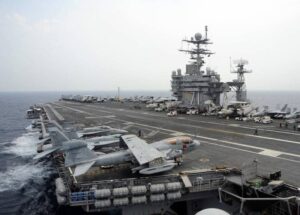 Атомный авианосец USS Theodore Roosevelt
