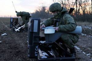 Подготовка к запуску Орлан-10 в зонеСВО