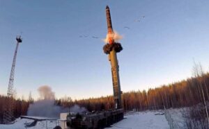 против военных операций против США и НАТО