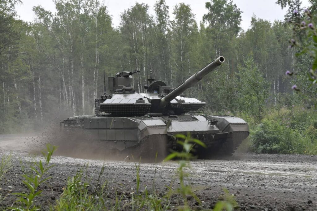 Уралвагонзавод отправил очередную партию танков