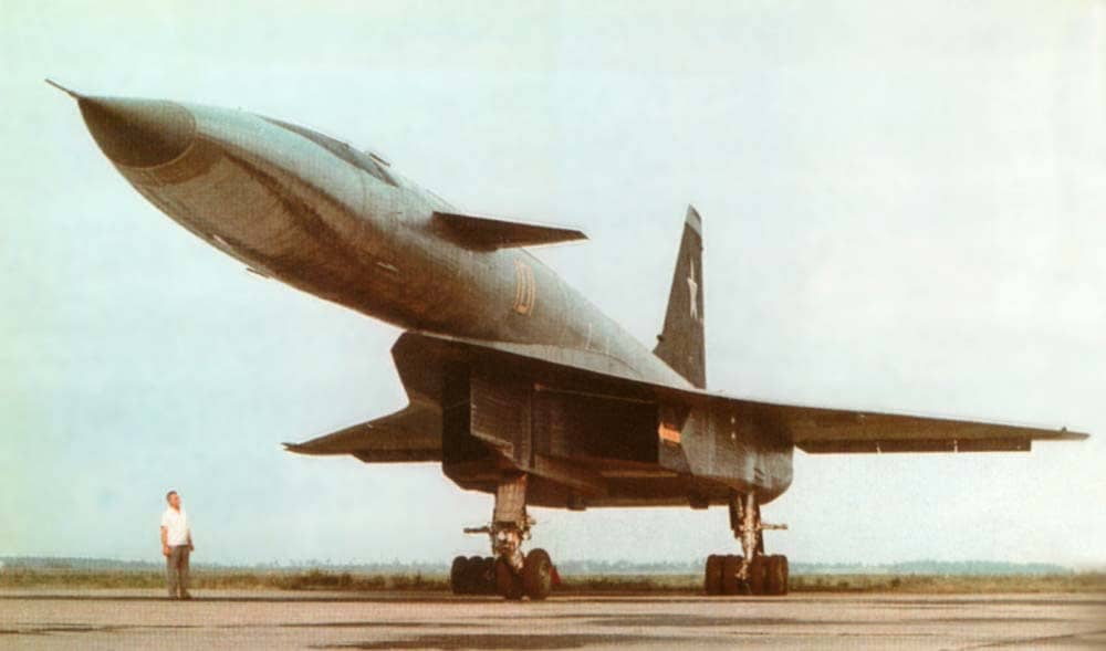 самолет Т-4