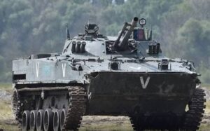 Сравнение защищенности стандартной американской БМП Bradley и российской БМП-3 с комплексом ДЗ