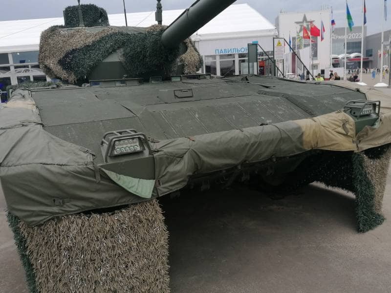 По итогам использования в СВО новейший российский танк Т-14 «Армата» будет доработан